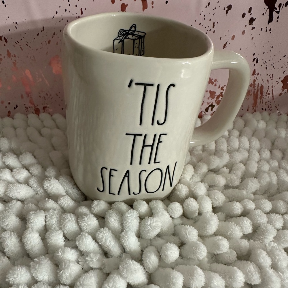 New Rae Dunn Canadian Release Tis’ The Season Mug